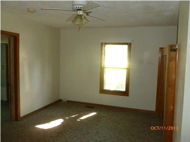 515 N Park Ave, Jasonville, IN 47438 photo 5
