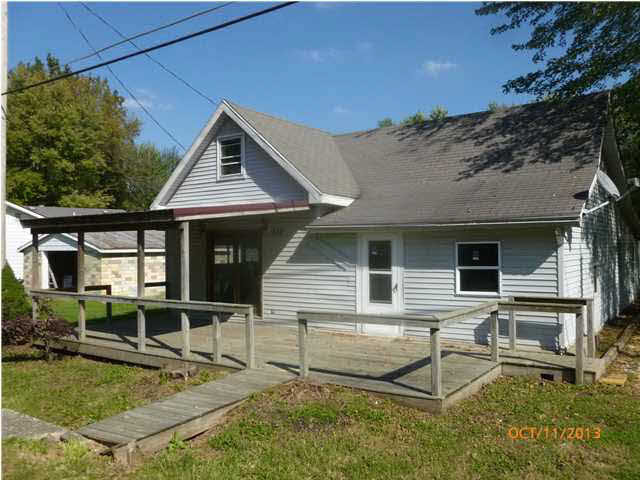 515 N Park Ave, Jasonville, IN 47438 photo 1