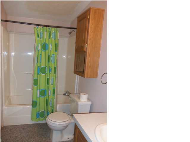 422 N Westview Dr, Montgomery, IN 47558 photo 5