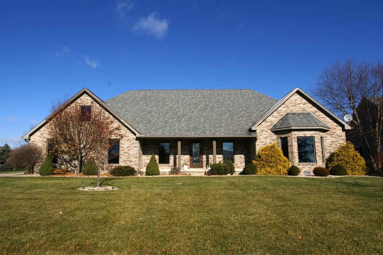 1586 Foxfire Ln, Kokomo, IN 46902 photo 1