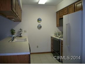 213 Doral Park Dr, Kokomo, IN 46901 photo 5