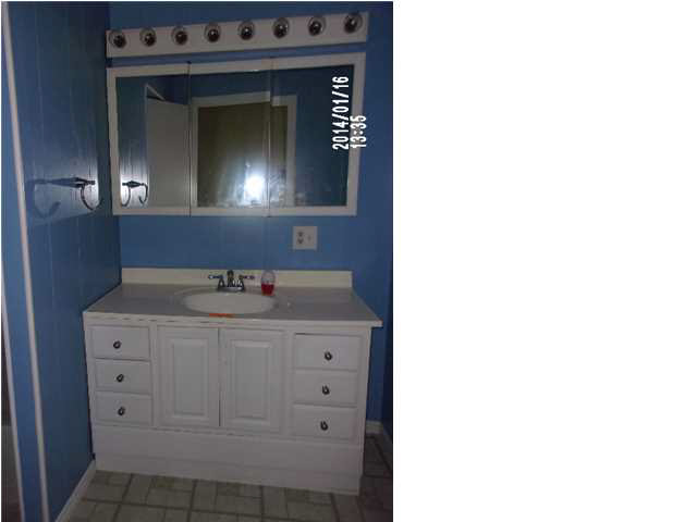 1613 S Bosse Ave, Evansville, IN 47712 photo 3