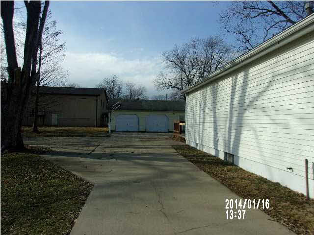 1613 S Bosse Ave, Evansville, IN 47712 photo 8