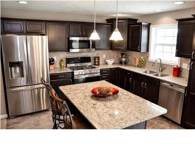 15309 Aj Dr, Evansville, IN 47725 photo 2