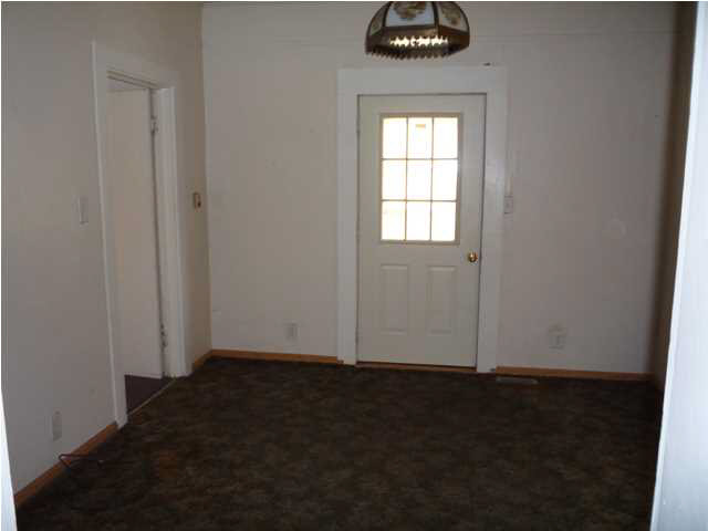 908 E Cherry St, Evansville, IN 47714 photo 4