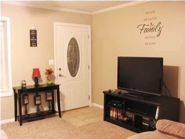 7624 Rock Creek Ln, Evansville, IN 47711 photo 2