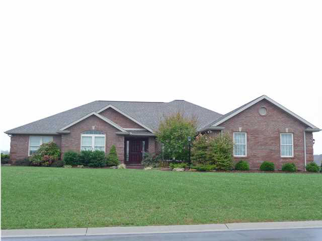 940 N Savannah Dr, Jasper, IN 47546 photo 1
