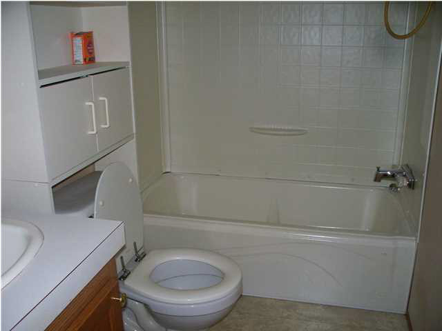312 N East St, Odon, IN 47562 photo 4