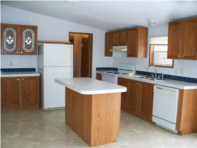 312 N East St, Odon, IN 47562 photo 2