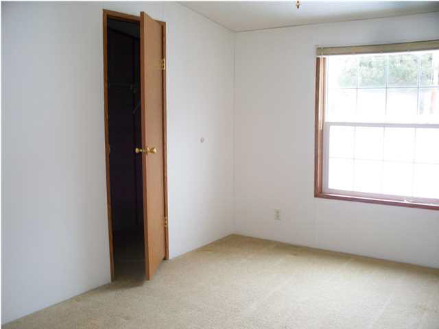 312 N East St, Odon, IN 47562 photo 5