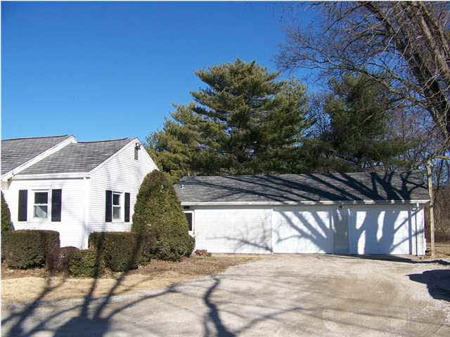 1000 Matz Rd, Griffin, IN 47616 photo 3