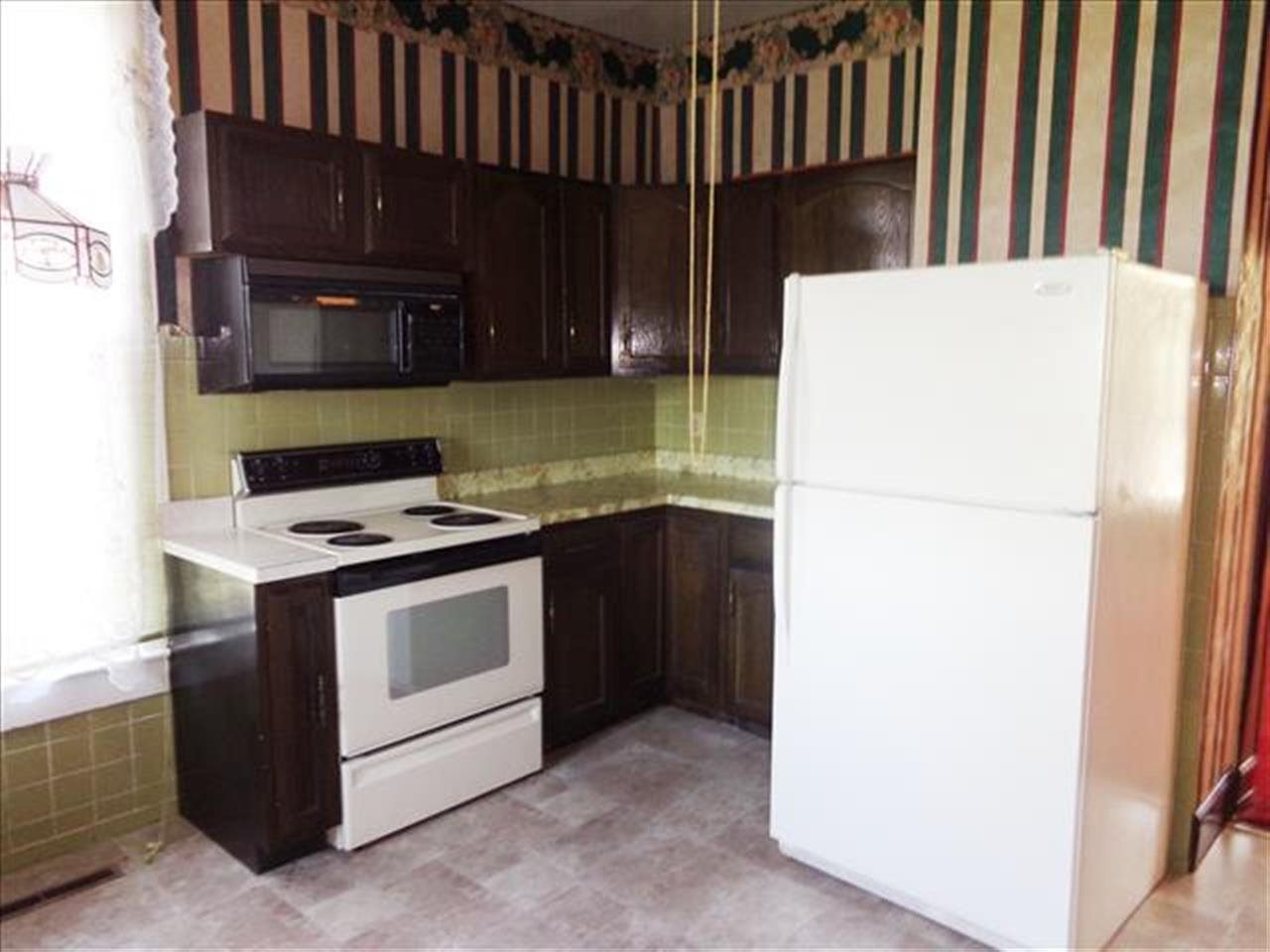 1121 E Walnut St, Boonville, IN 47601 photo 4