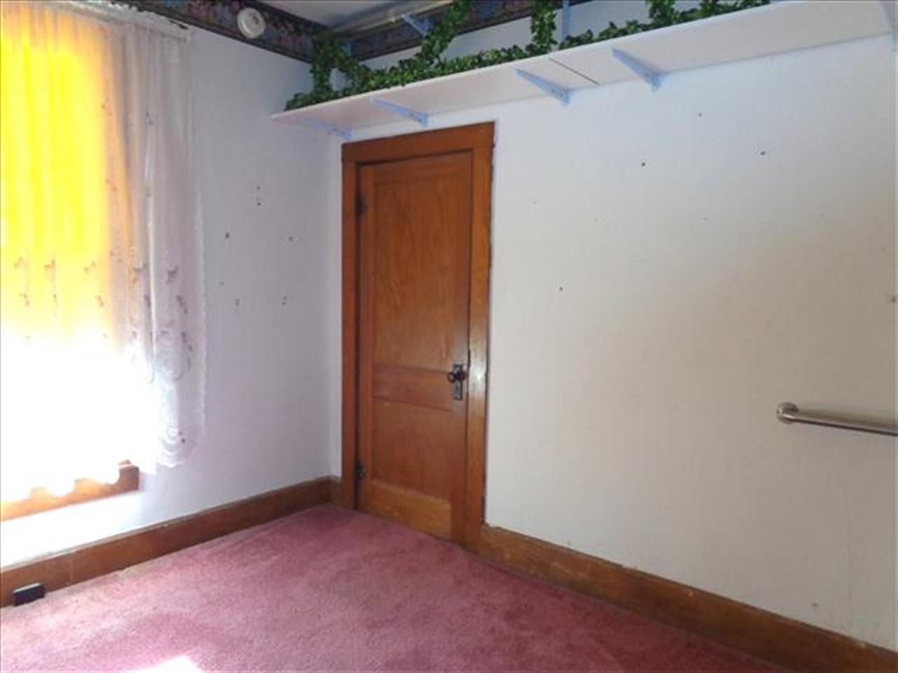 1121 E Walnut St, Boonville, IN 47601 photo 10