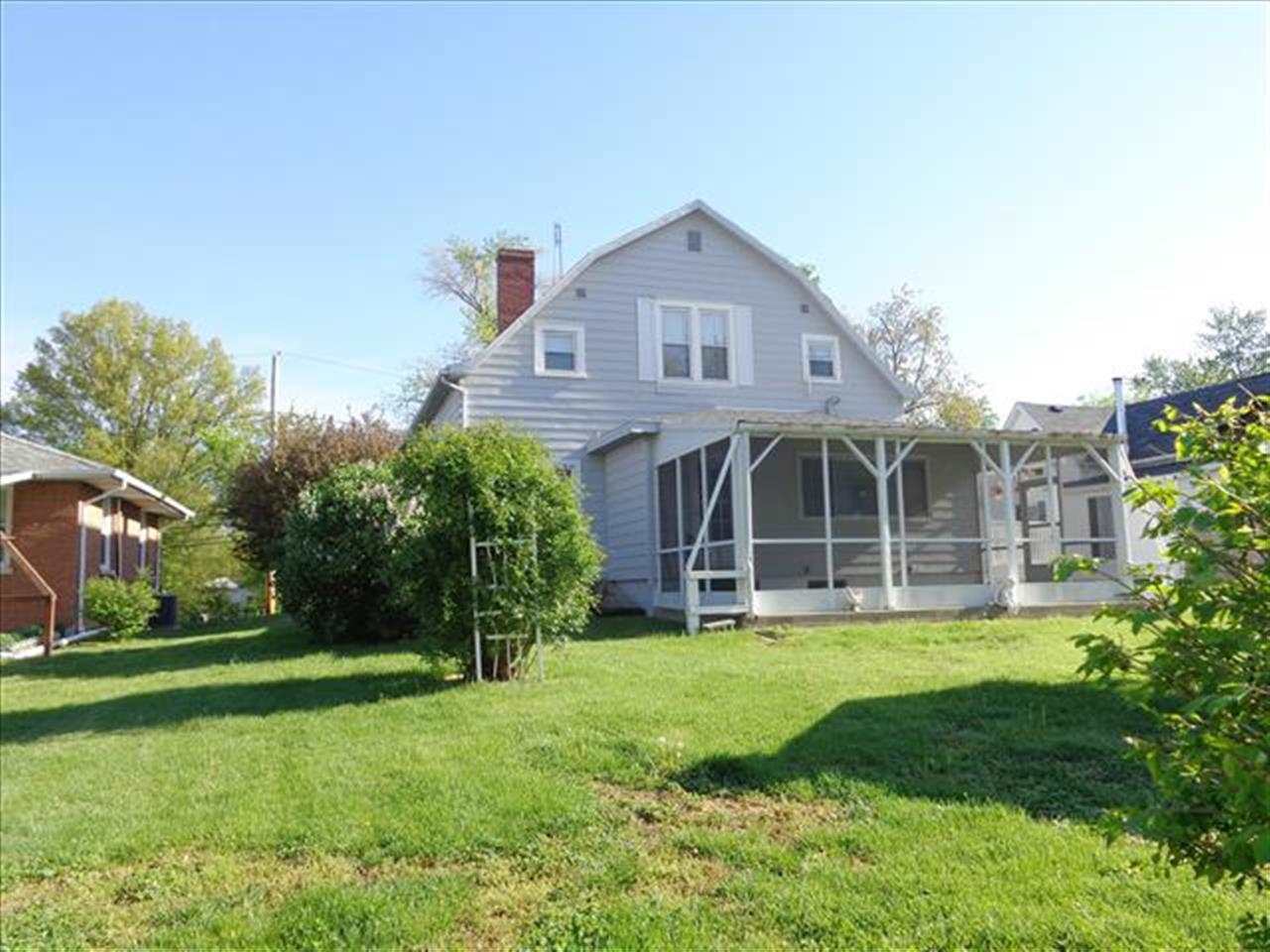 1121 E Walnut St, Boonville, IN 47601 photo 24
