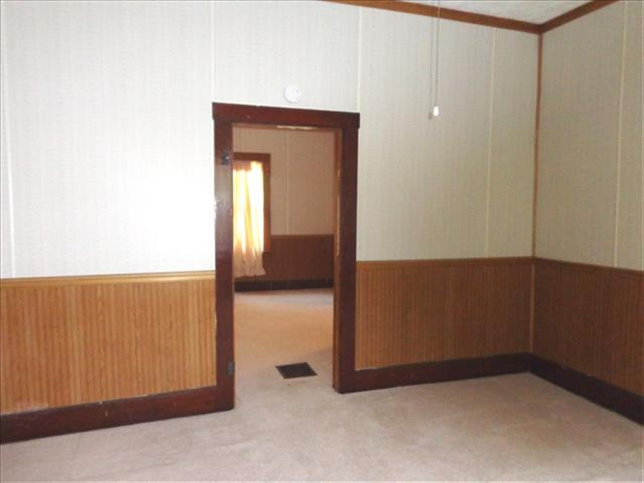 1121 E Walnut St, Boonville, IN 47601 photo 13