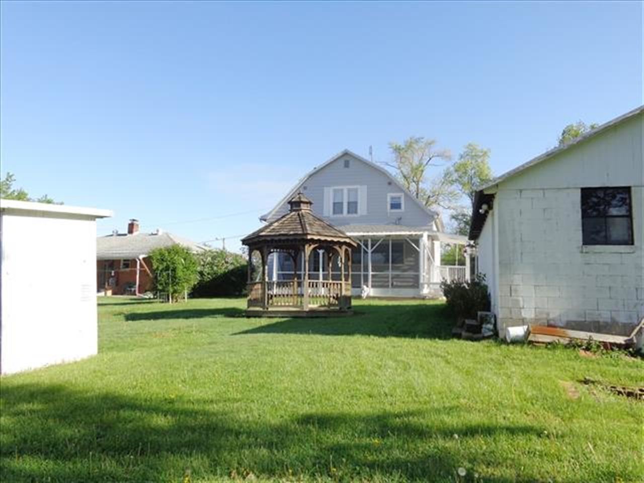 1121 E Walnut St, Boonville, IN 47601 photo 25