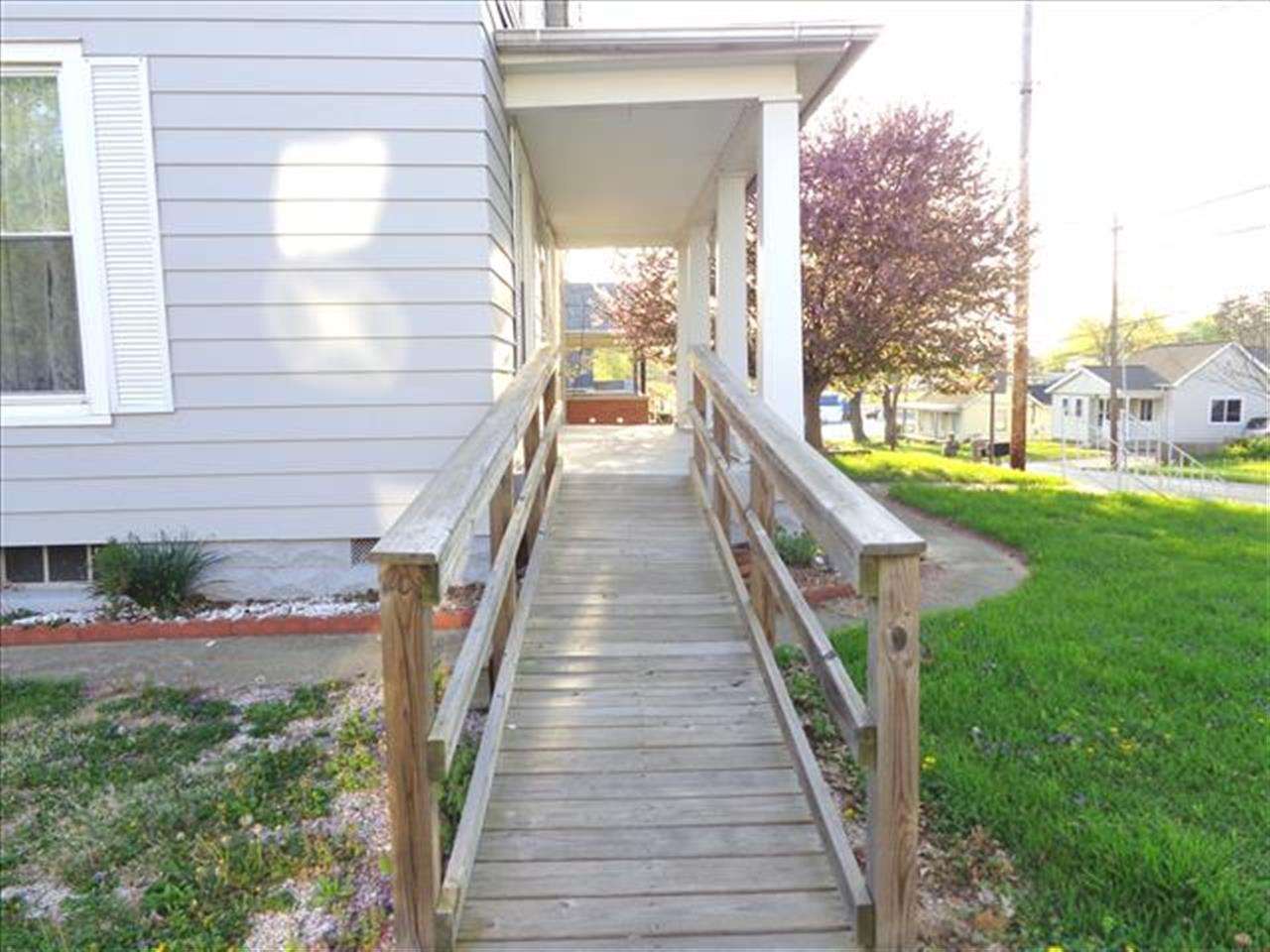 1121 E Walnut St, Boonville, IN 47601 photo 21