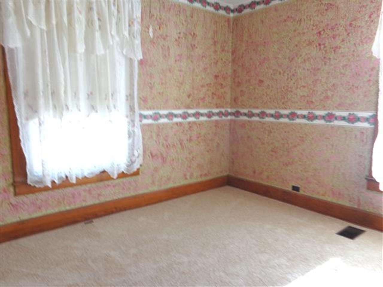 1121 E Walnut St, Boonville, IN 47601 photo 7