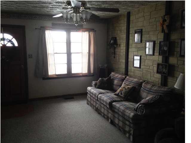 720 Saint George Dr, Washington, IN 47501 photo 5