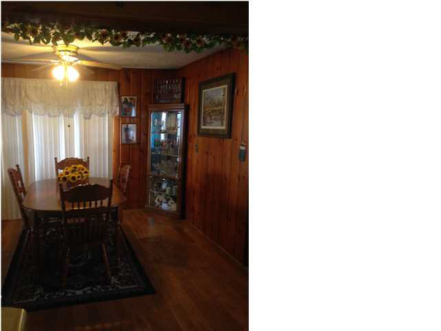 720 Saint George Dr, Washington, IN 47501 photo 6