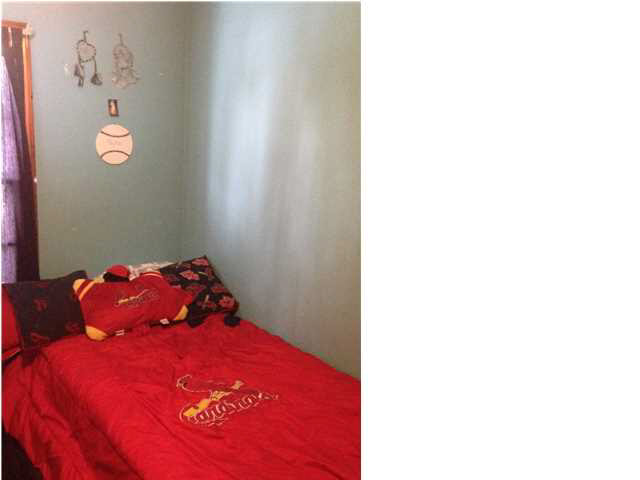 720 Saint George Dr, Washington, IN 47501 photo 8