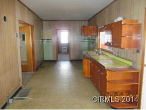 111 N Meridian St, Goldsmith, IN 46045 photo 4