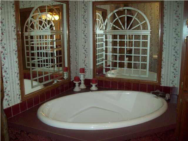 219 E Water St, Mount Vernon, IN 47620 photo 8