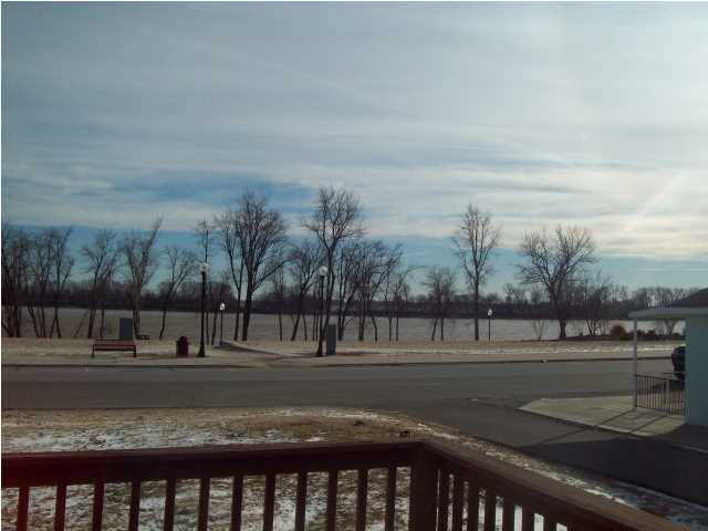 219 E Water St, Mount Vernon, IN 47620 photo 14