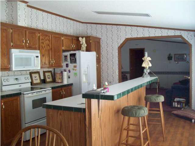 219 E Water St, Mount Vernon, IN 47620 photo 4