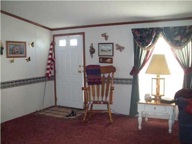 219 E Water St, Mount Vernon, IN 47620 photo 5
