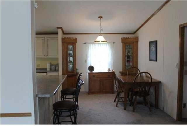 622 Elnora St, Odon, IN 47562 photo 7