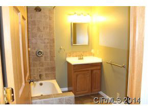 3624 Wildwood Dr, Marion, IN 46952 photo 8