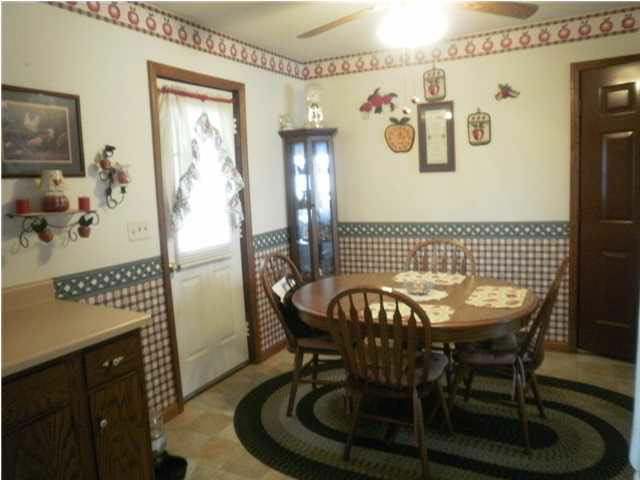 4066 Baden Strasse, Jasper, IN 47546 photo 3