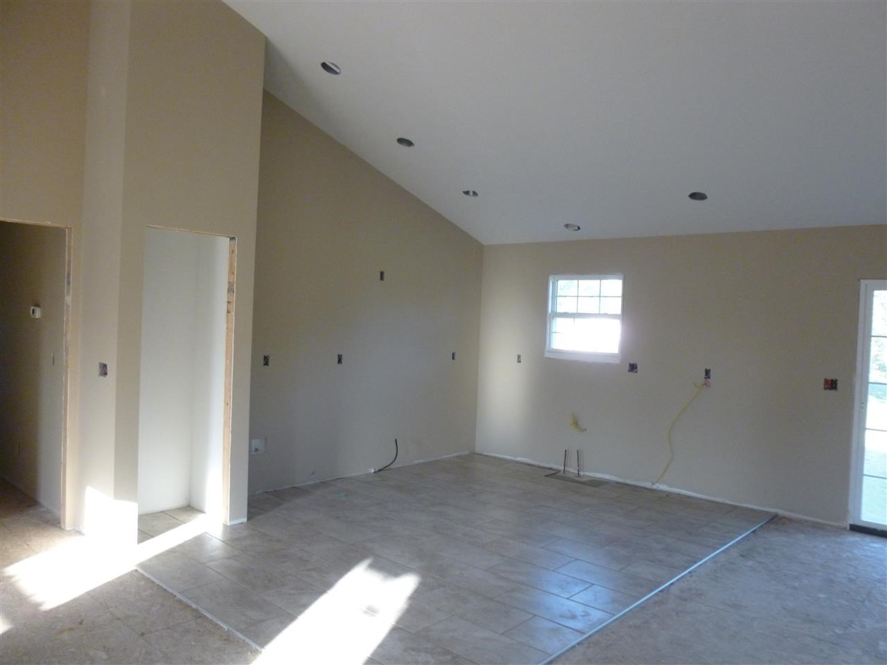 6220 Serenity Dr, Mount Vernon, IN 47620 photo 13