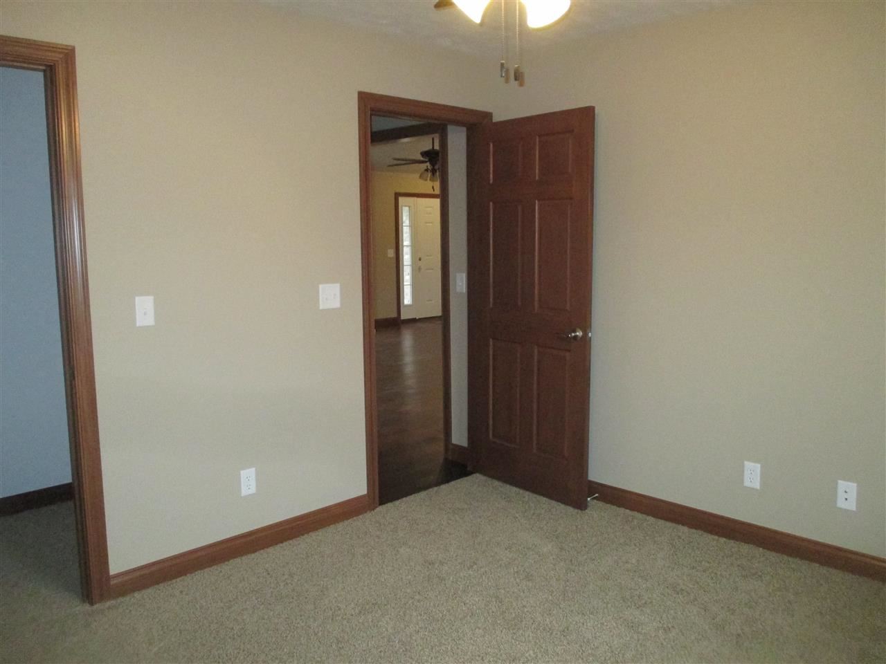 6220 Serenity Dr, Mount Vernon, IN 47620 photo 17
