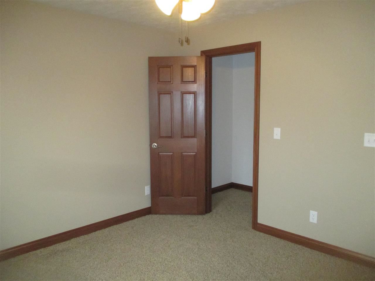 6220 Serenity Dr, Mount Vernon, IN 47620 photo 16