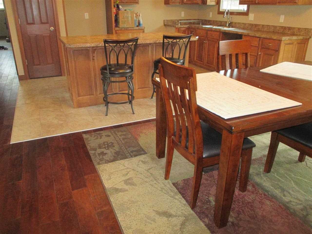 6220 Serenity Dr, Mount Vernon, IN 47620 photo 4