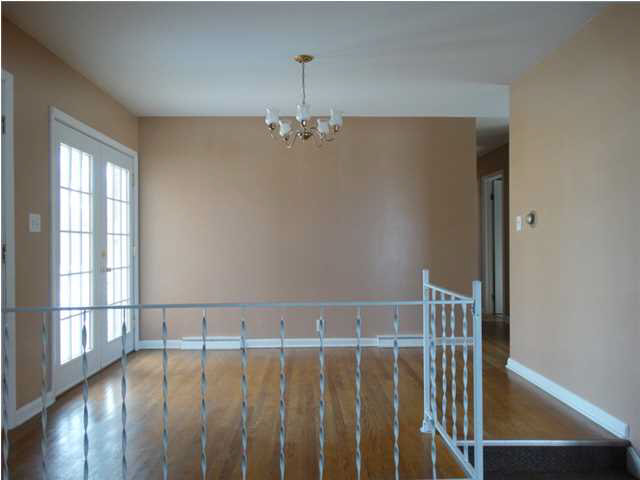 306 N Sixth Ave, Princeton, IN 47670 photo 2