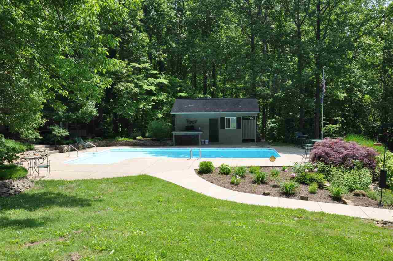 7706 Highland Ct, Evansville, IN 47720 photo 2
