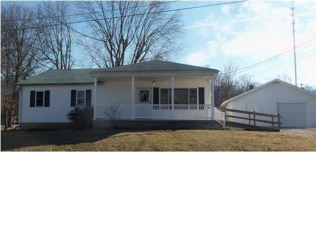 401 Mound St, Washington, IN 47501 photo 1