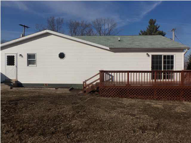 401 Mound St, Washington, IN 47501 photo 17