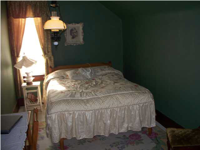 602 W Linn St, Holland, IN 47541 photo 6