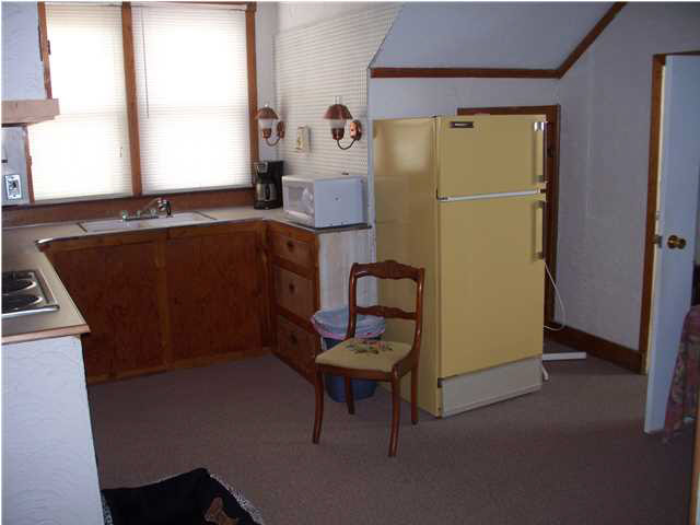 602 W Linn St, Holland, IN 47541 photo 5