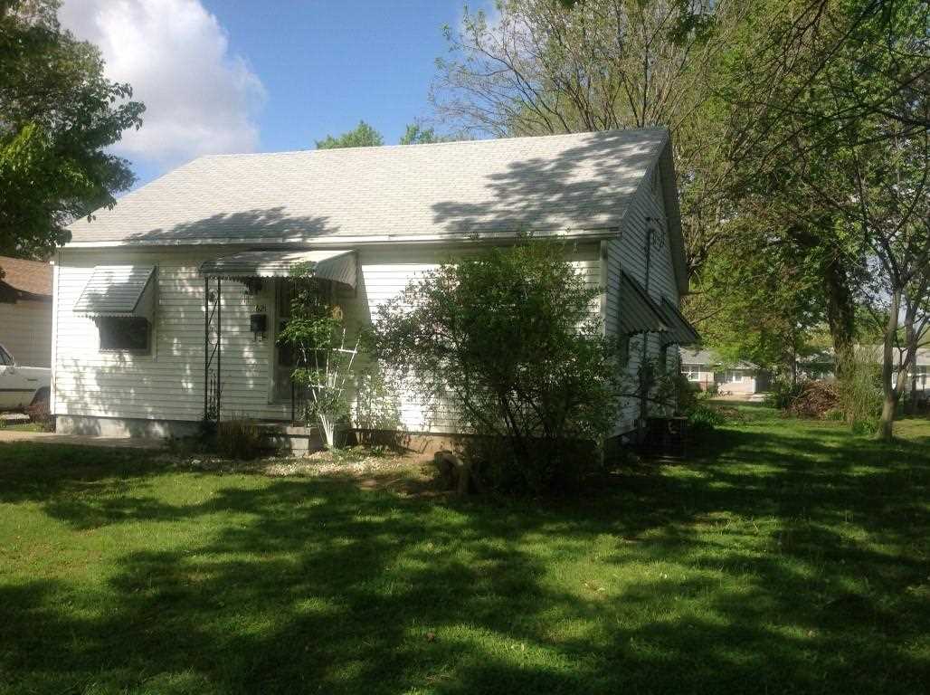 1621 Stevens Ave, Evansville, IN 47714 photo 2