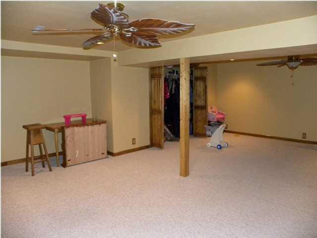 407 E Old Petersburg Rd, Princeton, IN 47670 photo 27