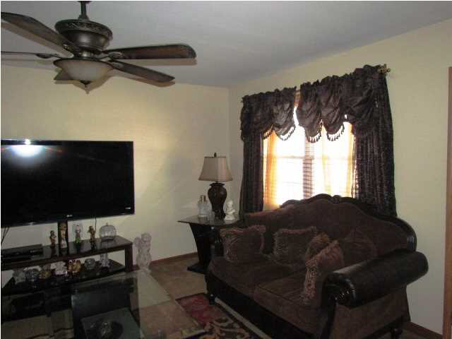 439 S Linwood Ave, Evansville, IN 47713 photo 6