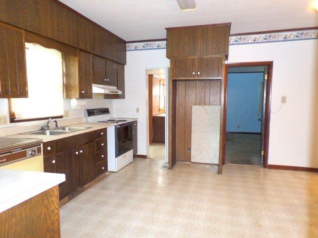 107 W Washington St, Winslow, IN 47598 photo 7