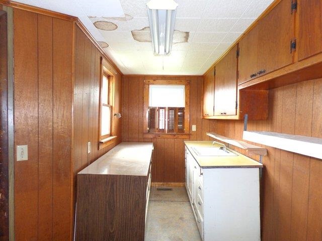 107 W Washington St, Winslow, IN 47598 photo 13