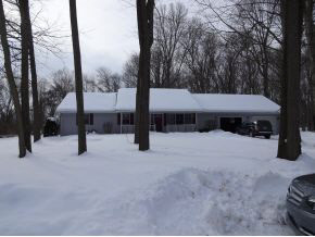 10199 Beechwood Dr, Plymouth, IN 46563 photo 2