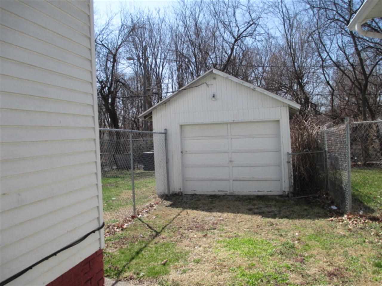 621 Covert Ave, Evansville, IN 47713 photo 3